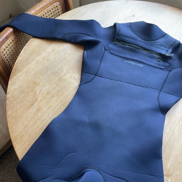 Patagonia R1 Yulex Wetsuit Women’s Size 4 - Picture 10 of 15
